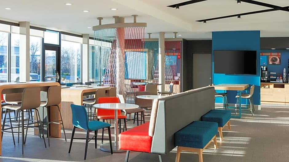 Avid Hotels Lake Delton Dells Area By IHG