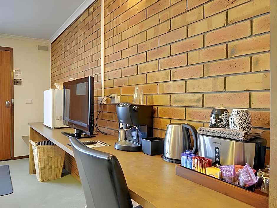 Always Welcome Motel