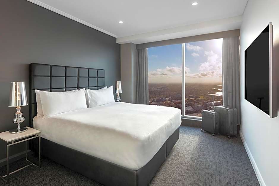 Meriton Suites World Tower, Sydney