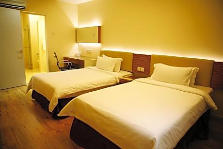 Two-Bedroom Suite