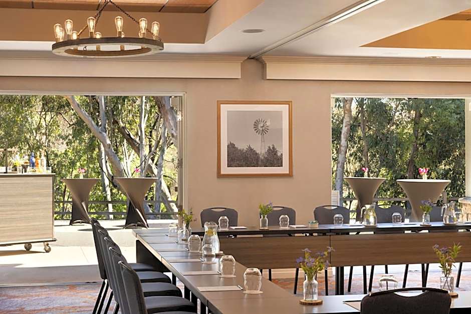 River Terrace Inn