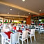 Palmeras Beach Hotel