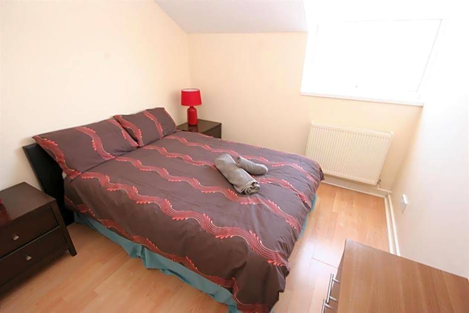 MARLEY MANSIONs APARTMENTS - KING ST REF : 10/3