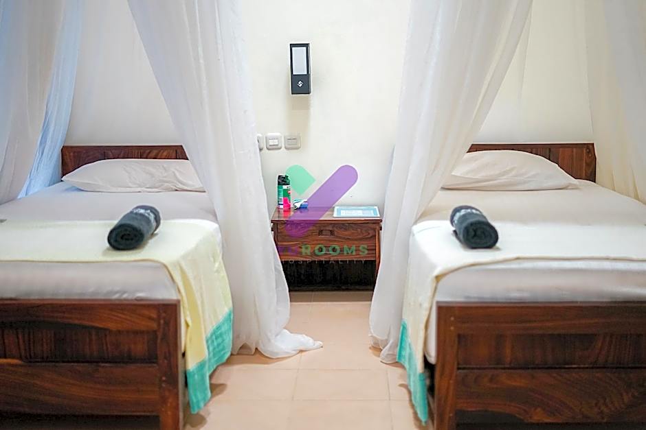 Arys Lagoon Bungalow & Hotel