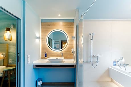 Superior VIP Cottage (4 People)