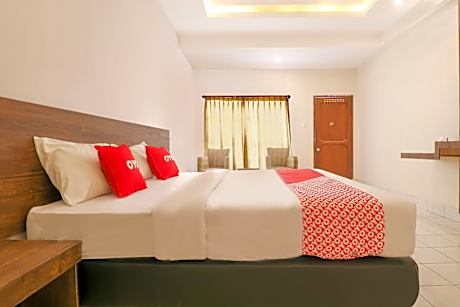 INDONESIA DELUXE DOUBLE ROOM