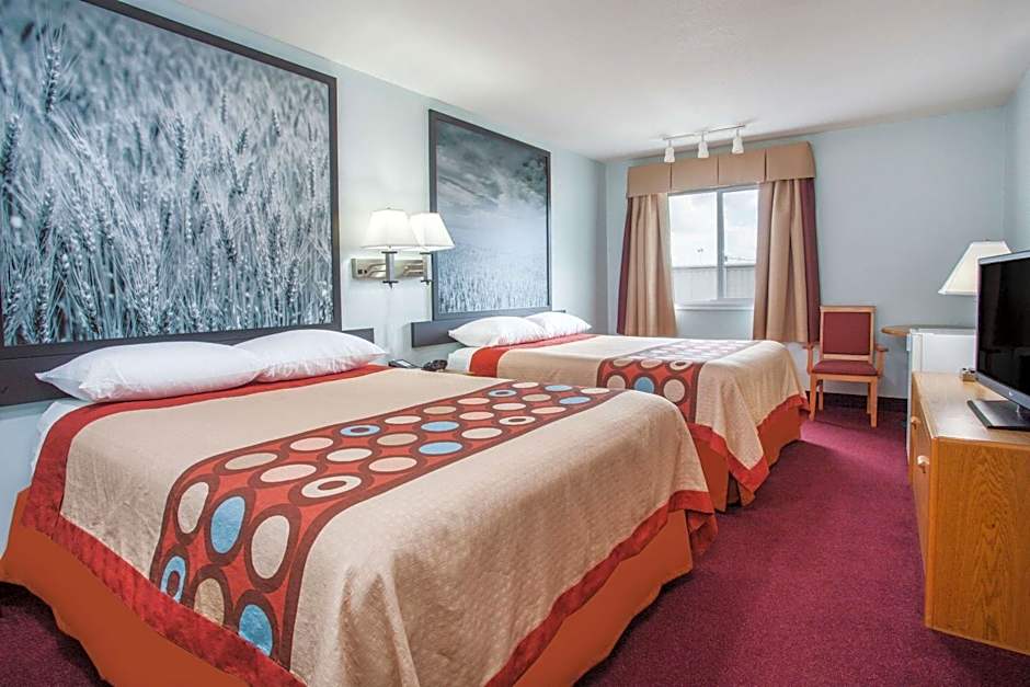 Super 8 by Wyndham Kindersley