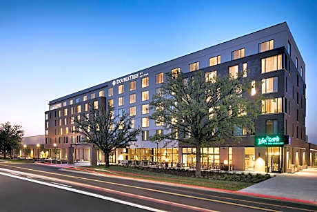 DoubleTree by Hilton Greeley at Lincoln Park