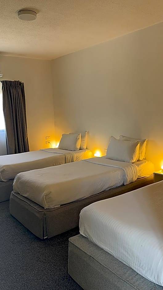Nomads Hotel