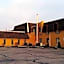 Hometown Inn & Suites