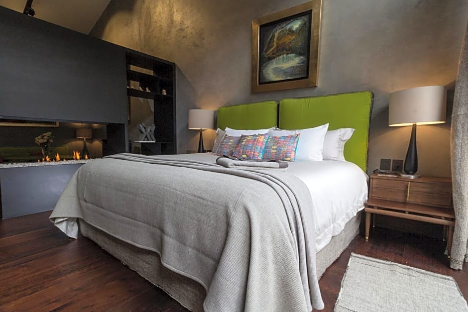 Uvence Arte + Hotel