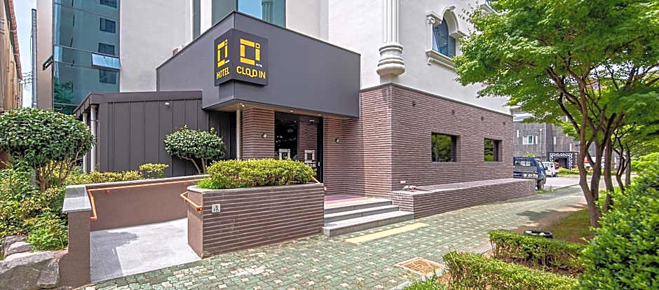 Cloud in Hotel Mokpo Peace Square