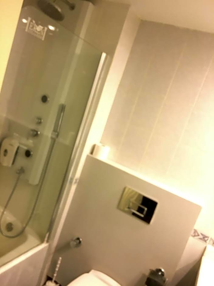 Hotel Eken Prestige