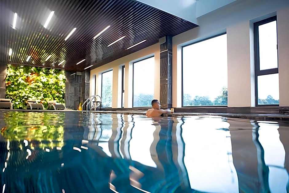 Liberty Hall Tam Coc Hotel & Villa
