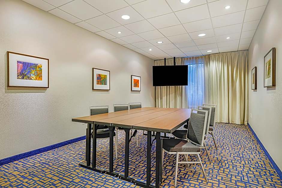 Hampton Inn By Hilton And Suites Dallas Plano East Tx