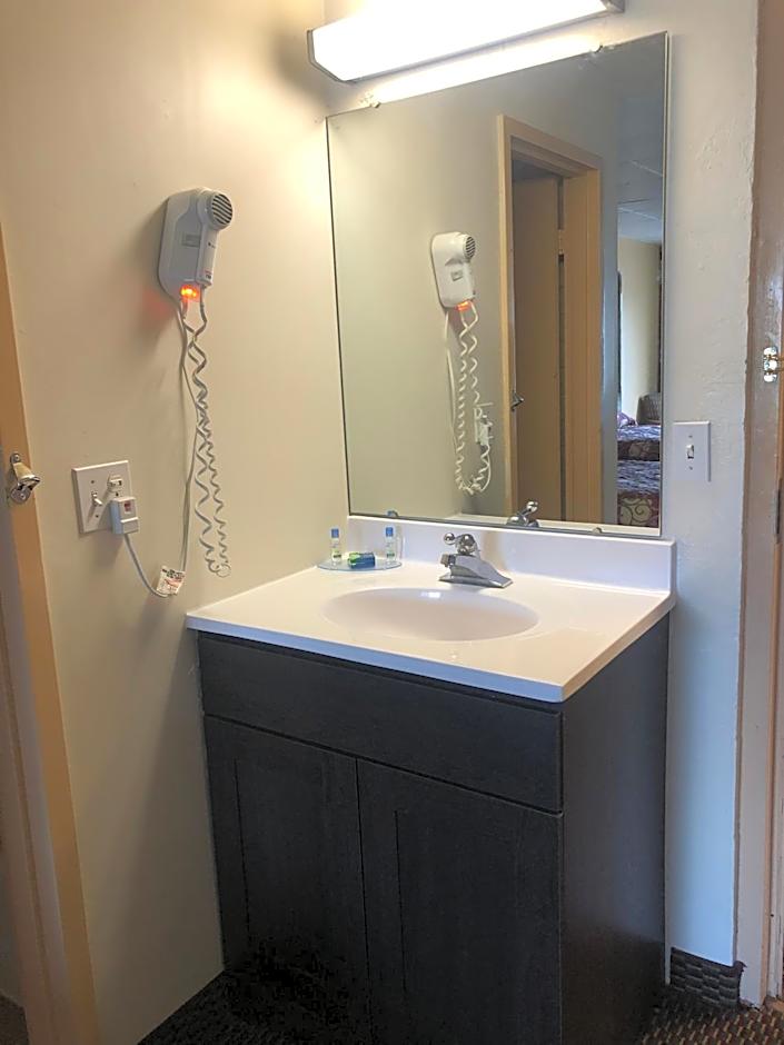 Wolf Inn Hotel