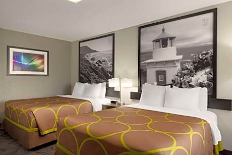 Super 8 by Wyndham Eureka