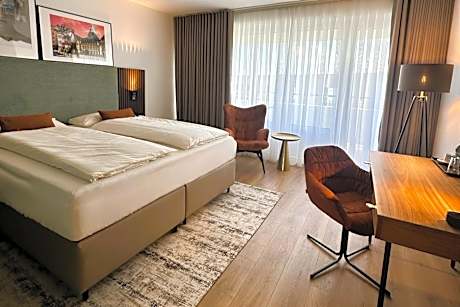 Business Twin Room with Balcony
