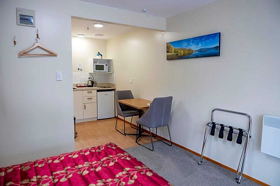 ASURE Aspiring Court Motel