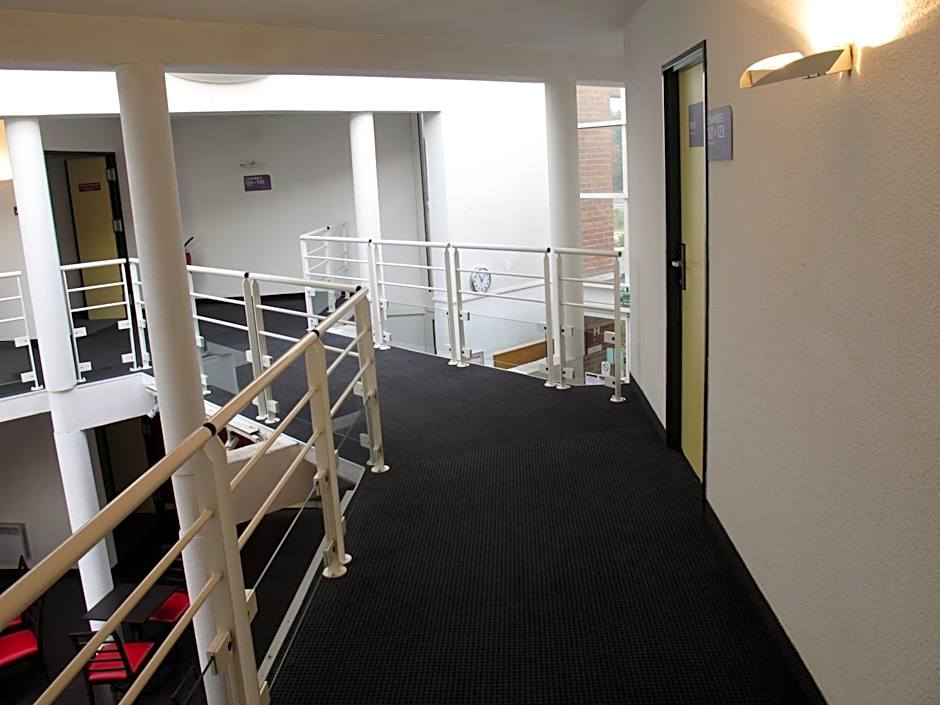 Initial by Balladins Béthune