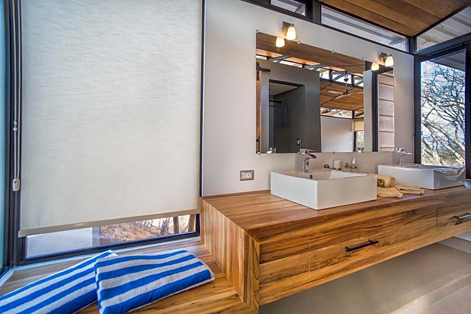 Pacific Kalokairi - Adults Only