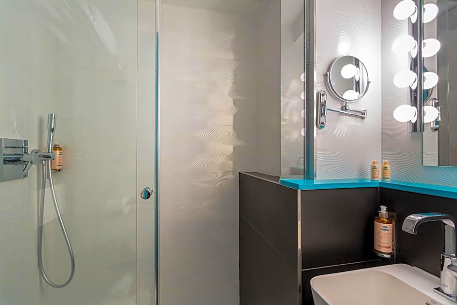 Hotel La Parizienne By Elegancia