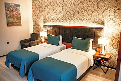 Two Connecting Double Rooms