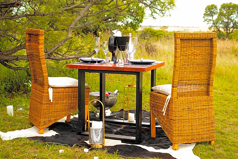 Mela Luxury Game Lodge