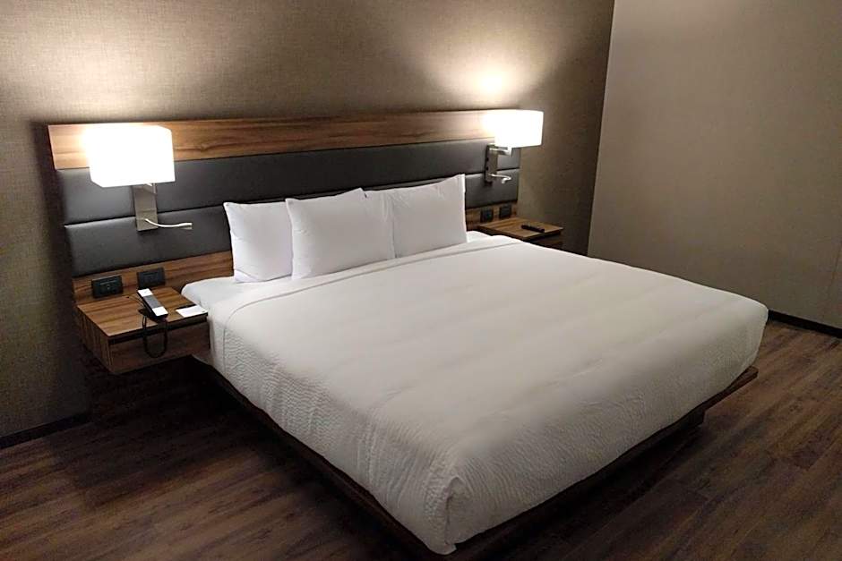 AC Hotel by Marriott Santa Fe