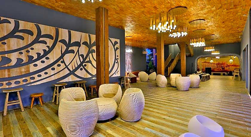 Thaproban Pavilion Waves Unawatuna