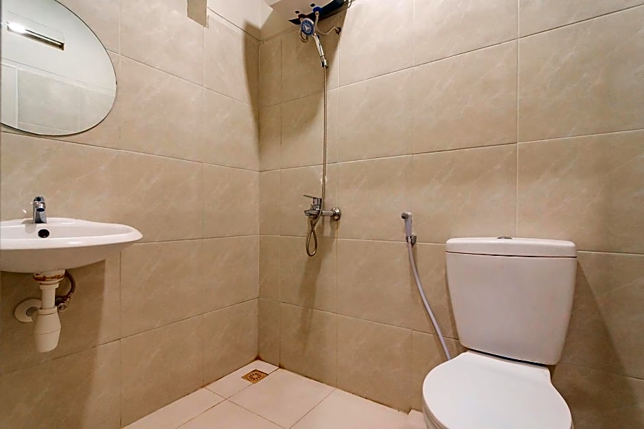 RedDoorz Plus @ Bagusrangin Street