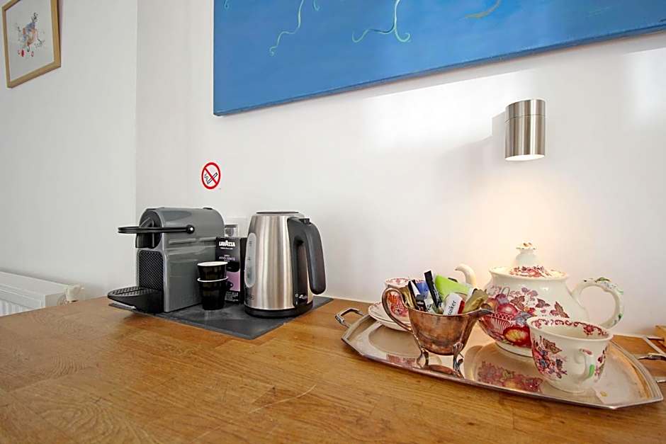 Cozy Jordaan canalhouse near Anne Frank House