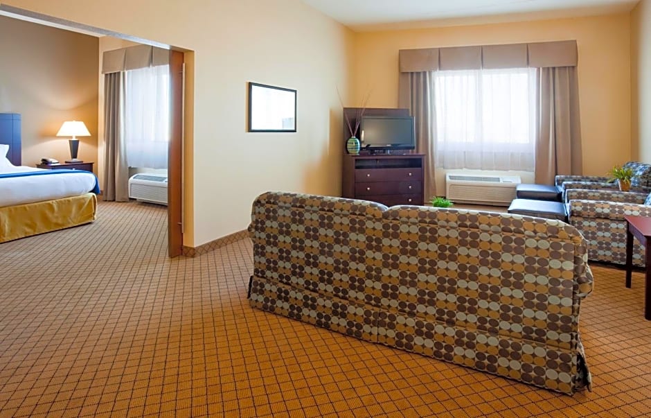 Holiday Inn Express Hotel & Suites Mankato East, an IHG Hotel