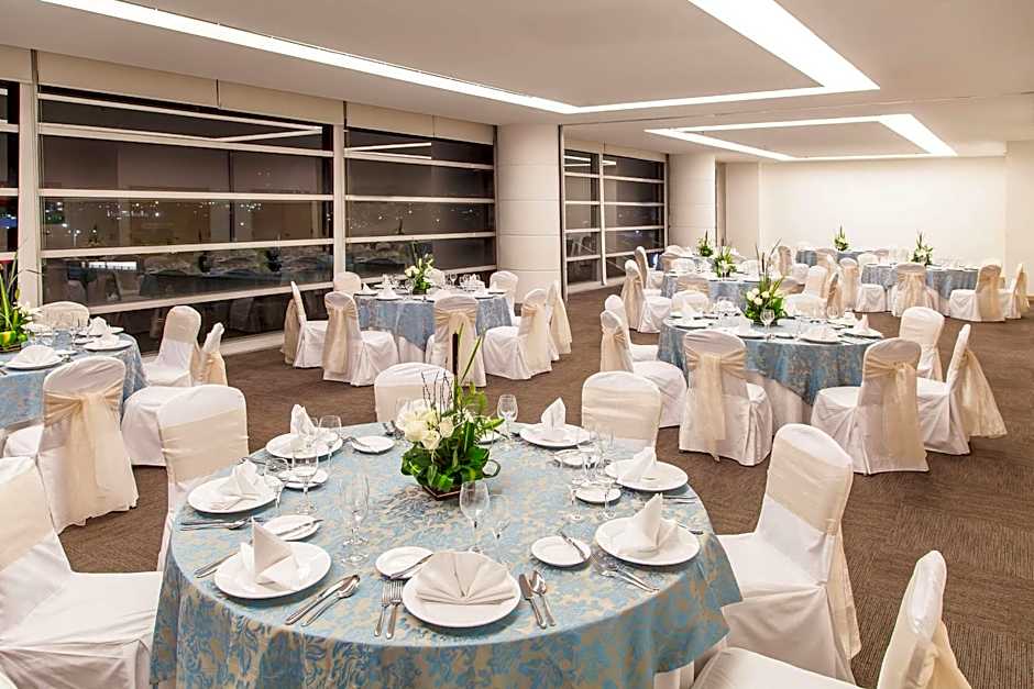 NH Mexico City Valle Dorado