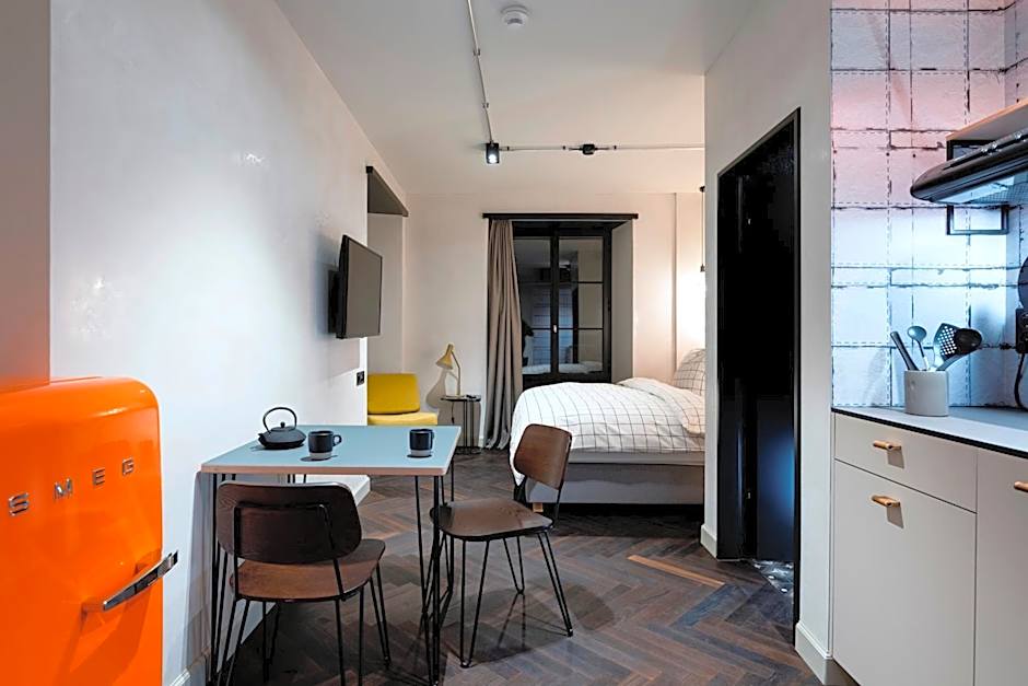 The Lubo - self check-in