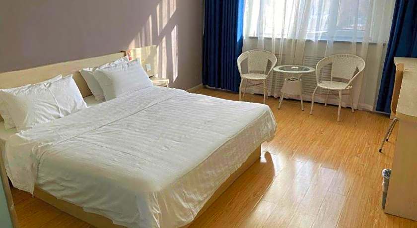 7 Days Inn Hami Baofeng Market