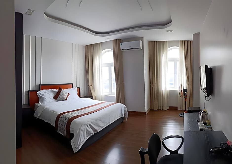 SONG HONG VIEW HOTEL