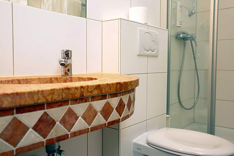 Double Room — 16 fotoğraftan 1. fotoğraf