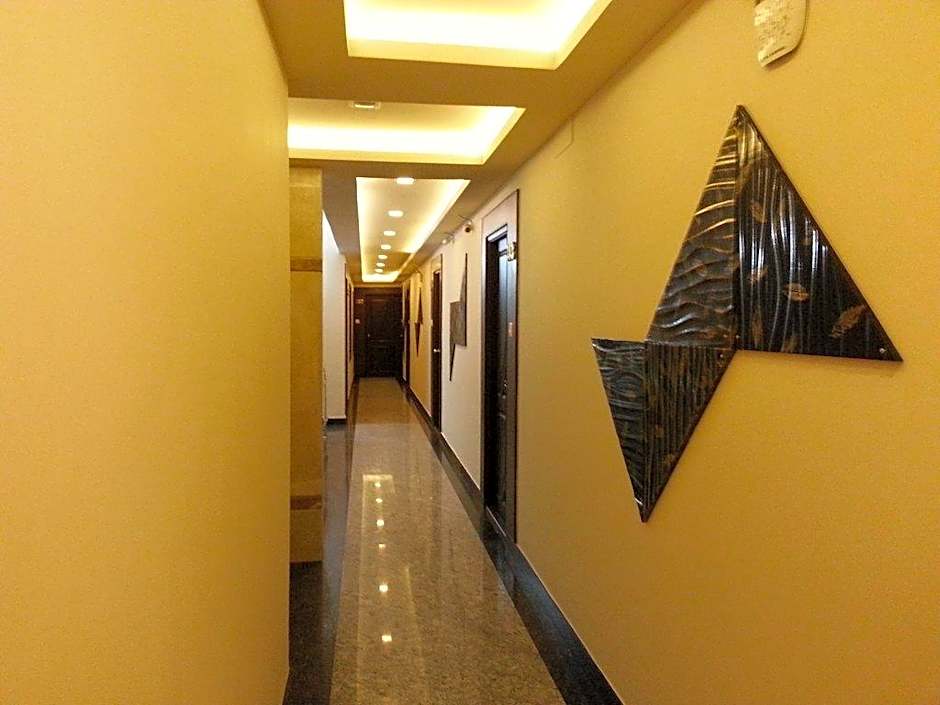 Emerald Manor – Chennai, IL