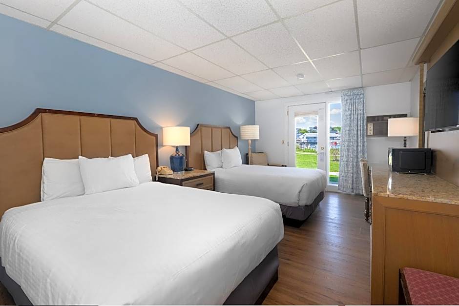 Boothbay Harbor Inn