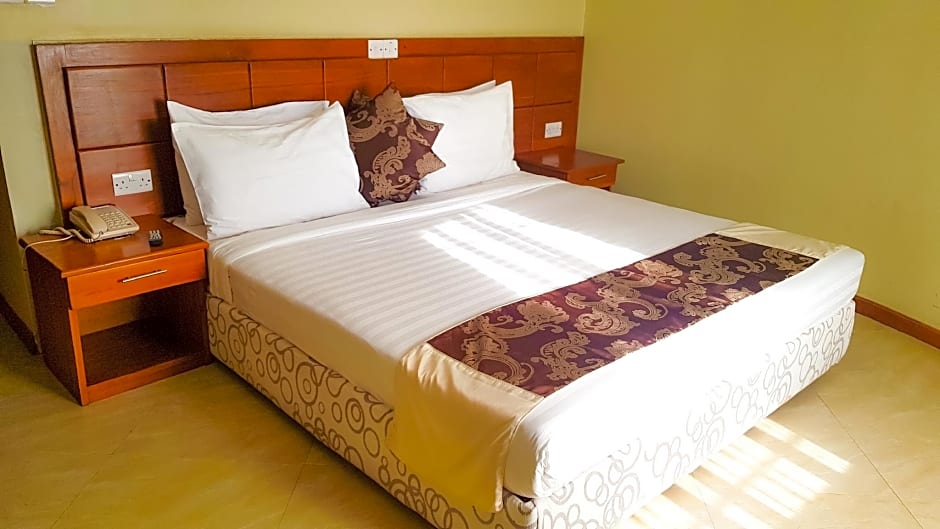 Masailand Safari Lodge