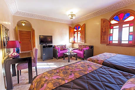 Junior Twin Suite (2 Adults)