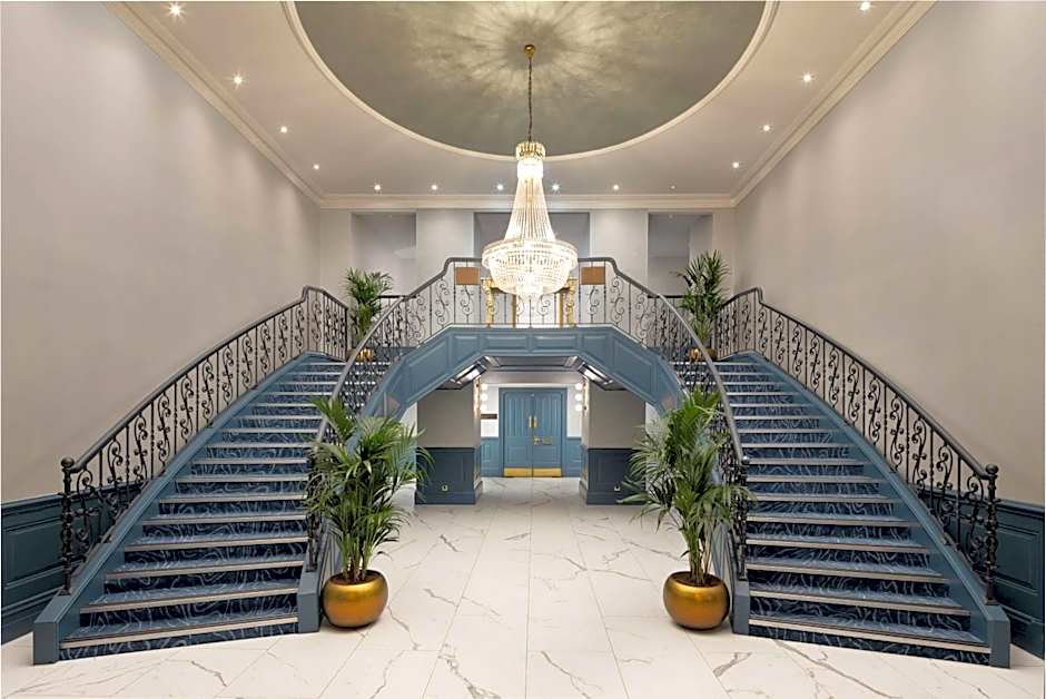 DoubleTree by Hilton Brighton Metropole