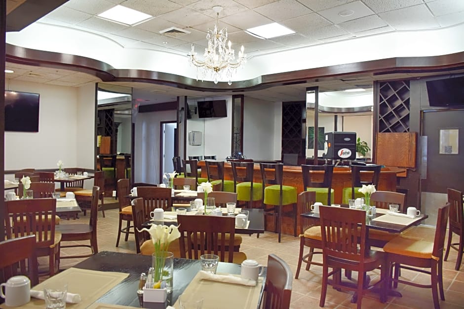 Seacoast Suites