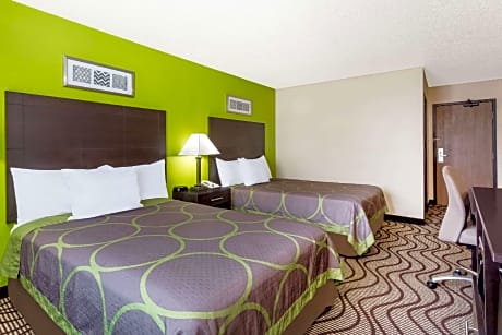 2 Double Beds Non-Smoking