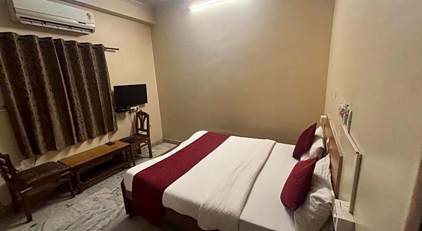 Hotel Raghav Palace