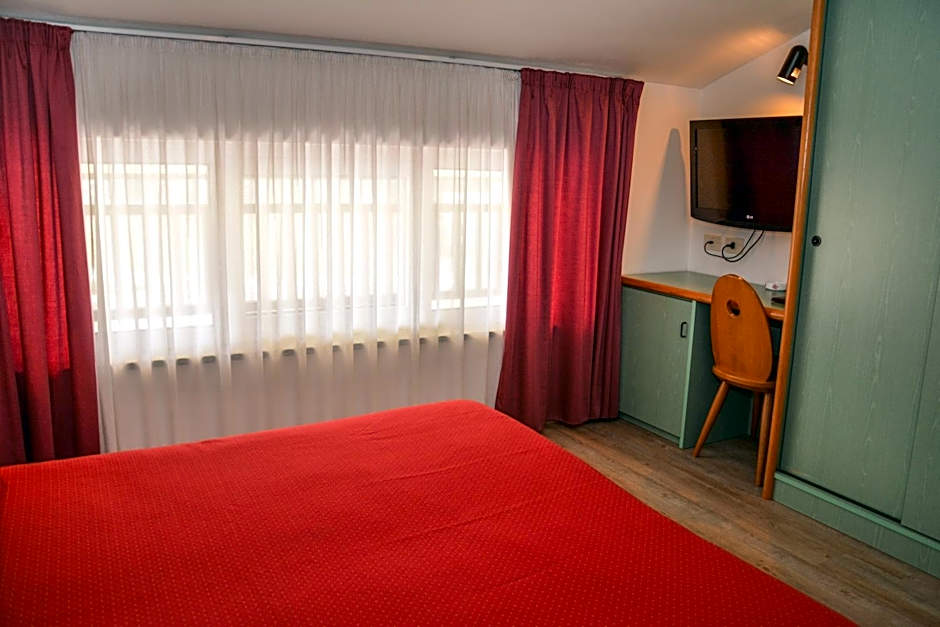 Photo 1 of 8 of Standard 1 Double Bed or 2 Beds