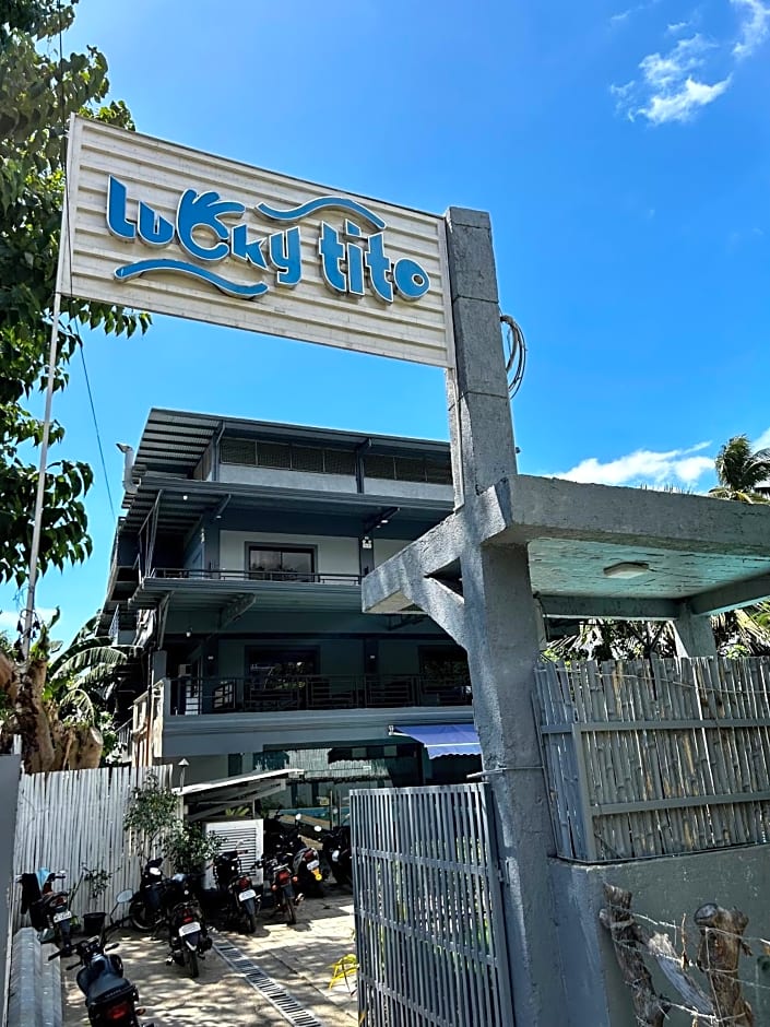 Lucky Tito Coron Dive Resort