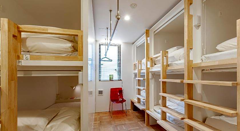 plat hostel keikyu haneda home