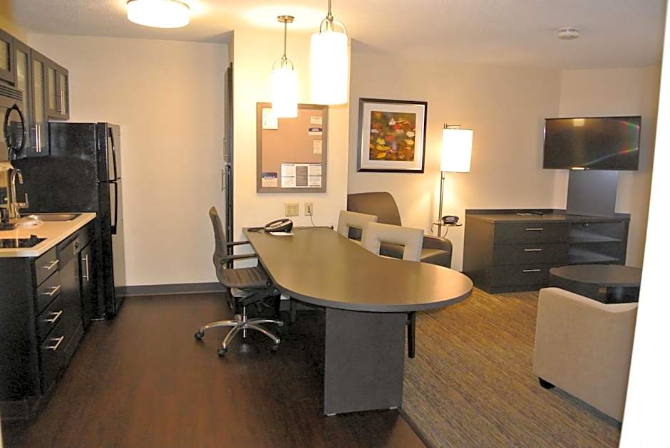 Candlewood Suites Washington-Fairfax By IHG